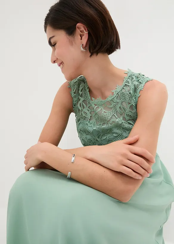 L&aring;ng aftonkl&auml;nning med spets, bonprix