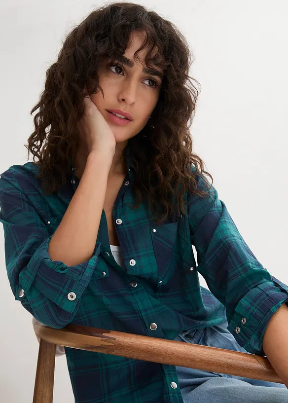 Rutig skjortblus i ren bomull, bonprix