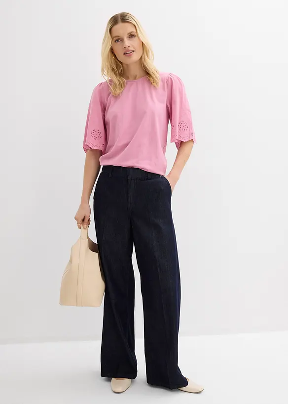 Topp med h&aring;lbroderi, bonprix