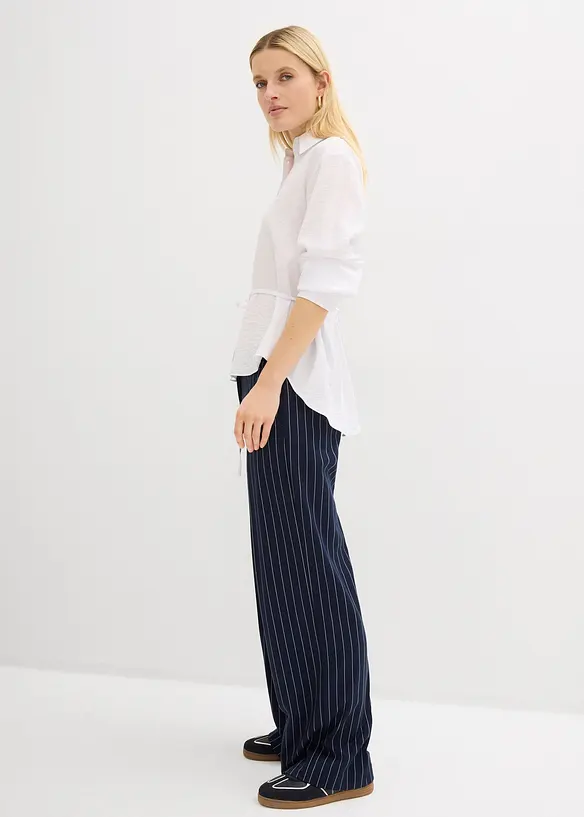 Skjortblus i mjuk viskosmix, bonprix