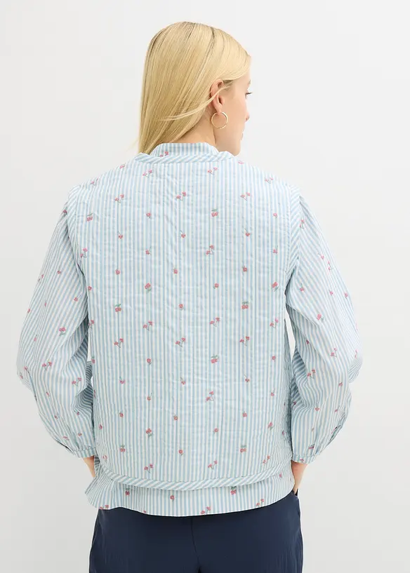 Quiltad v&auml;st med blombroderi, bonprix