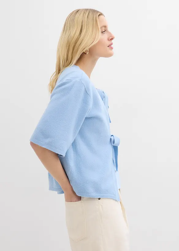 Finstickad cardigan med rosetter, bonprix