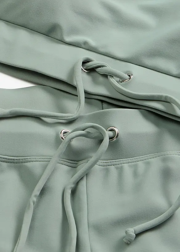 Bikini med BH-topp och badshorts (2 delar), bonprix