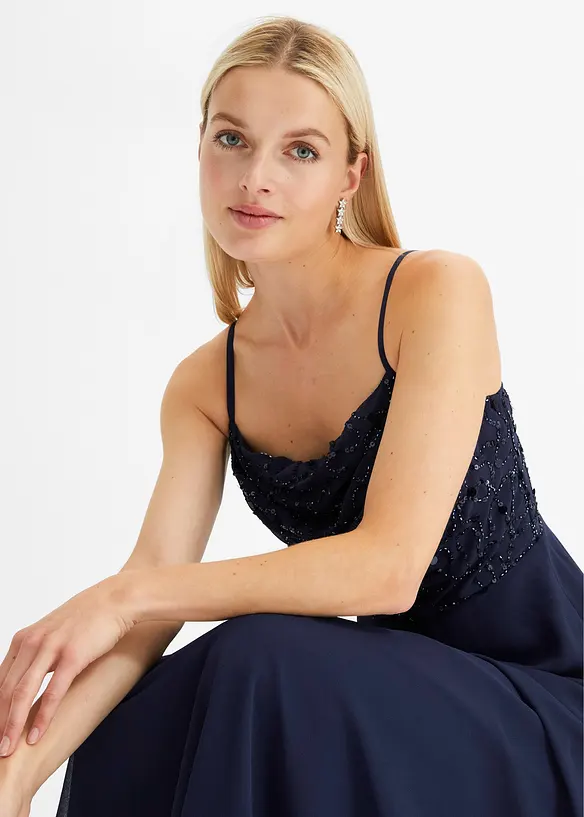 Kl&auml;nning med smala axelband och paljettapplikation, bonprix