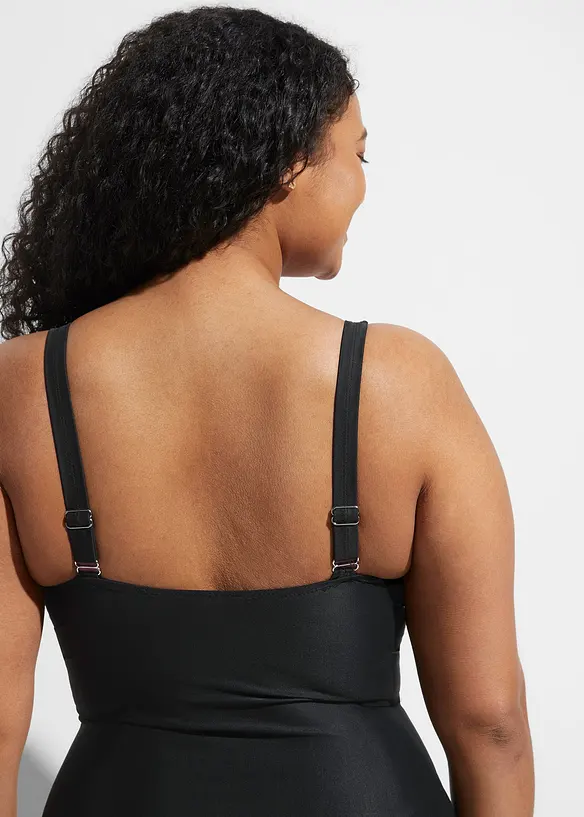 Baddr&auml;kt med medelh&ouml;g formande effekt och omlottstil, bonprix