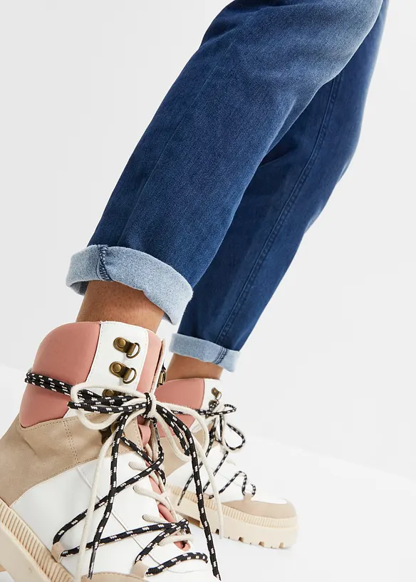 Fodrade jeans i boyfriendmodell med mjuk insida Mid Waist, bonprix