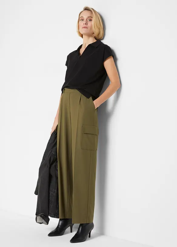 Topp med &ouml;ppen tenniskrage, bonprix