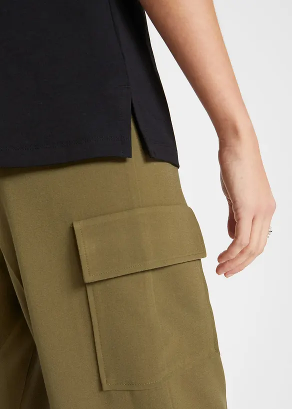 Topp med &ouml;ppen tenniskrage, bonprix