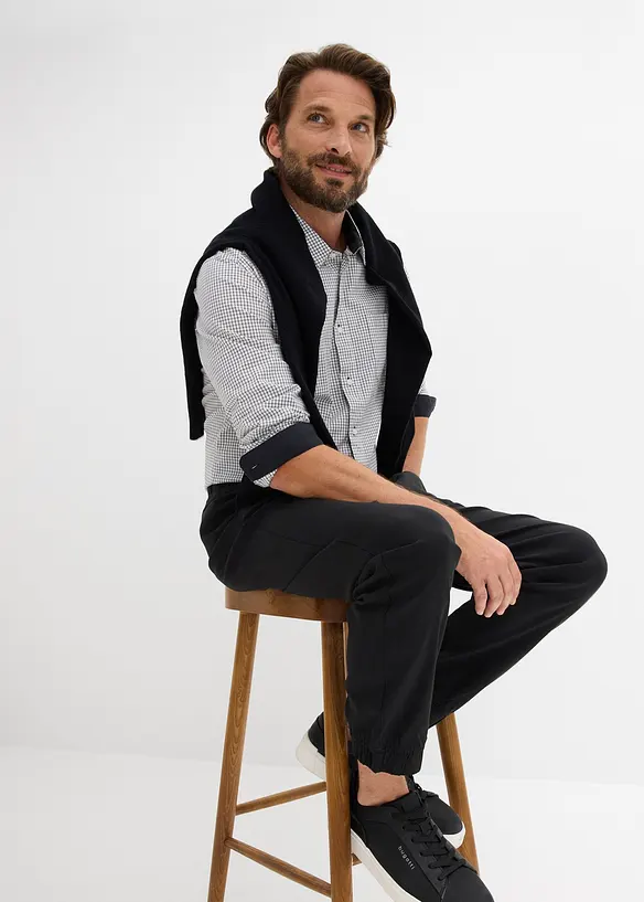 Extra stretchig dra p&aring;-byxa, avslappnad passform, raka ben, bonprix