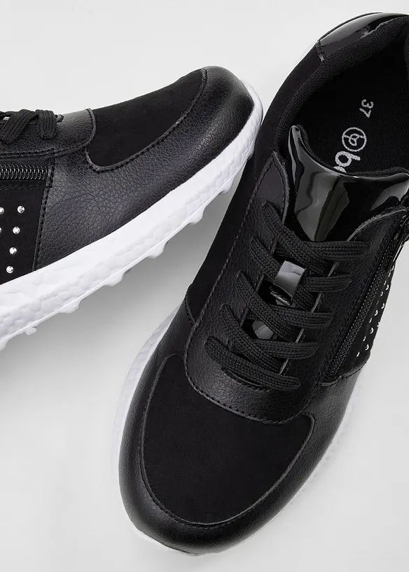 Sneakers med glitterstenar, bonprix