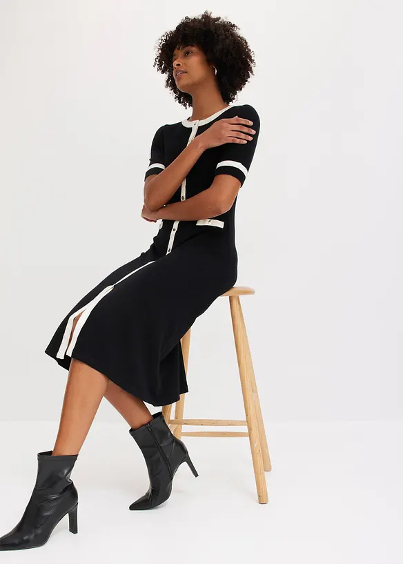 Stickad kl&auml;nning med viskos, bonprix