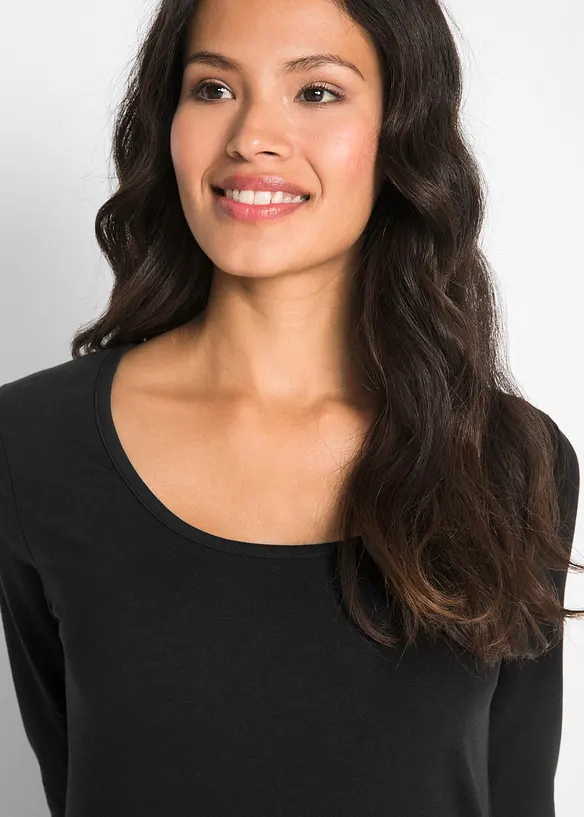 Figurn&auml;ra topp med l&aring;nga &auml;rmar, bonprix