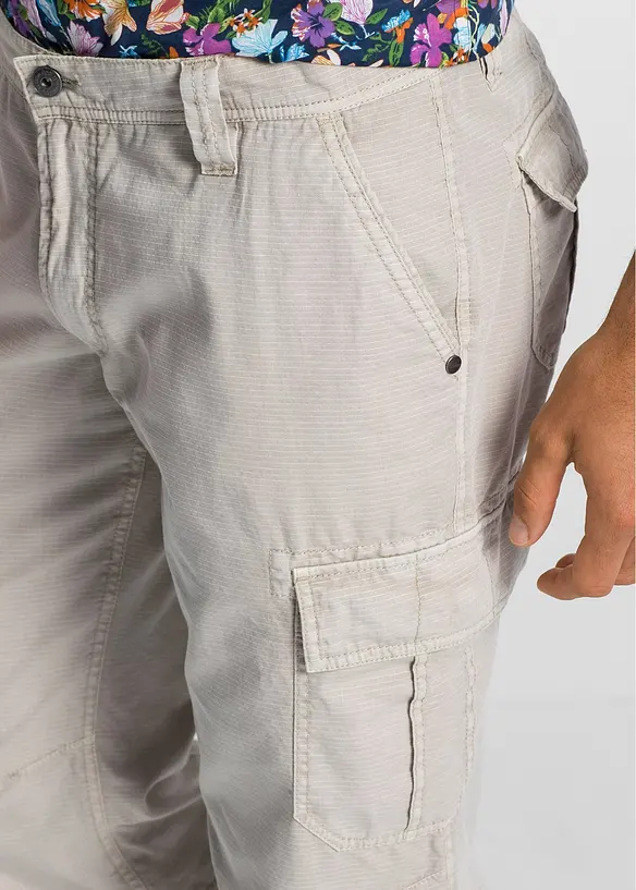 L&aring;nga cargoshorts av ren bomull, normal passform, bonprix