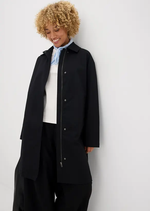 Trenchcoat i vattenavvisande material, bonprix