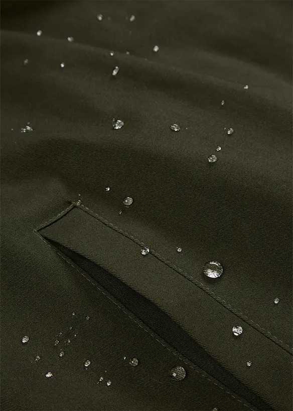 Trenchcoat i vattenavvisande material, bonprix
