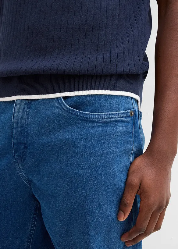 Pik&eacute;tr&ouml;ja med kontrastf&auml;rgade detaljer, bonprix