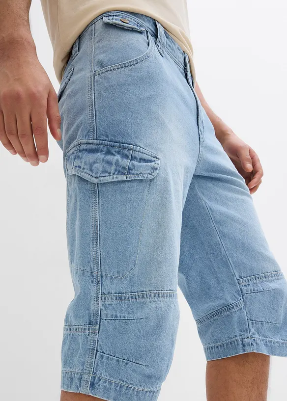L&aring;nga jeansbermudas i cargomodell av tunt material, Relaxed Fit, bonprix