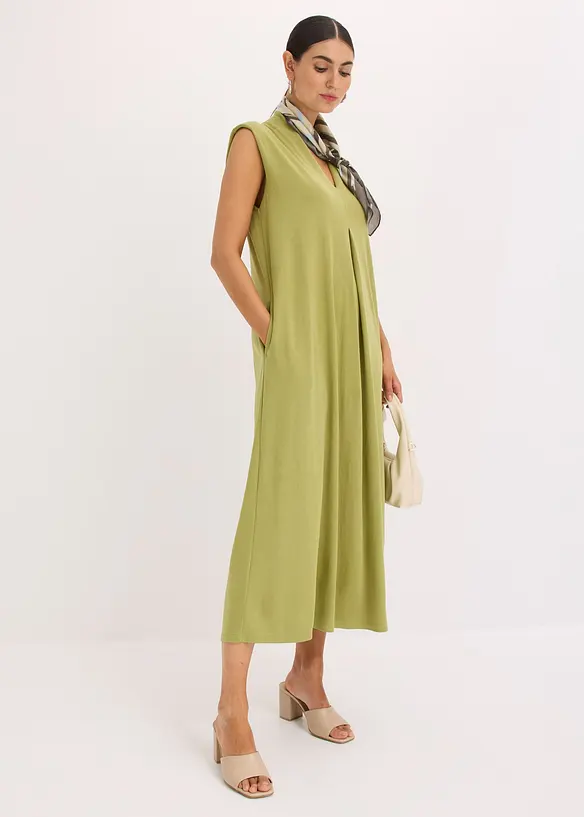 Jerseykl&auml;nning med axelvaddar i viskospik&eacute;, bonprix