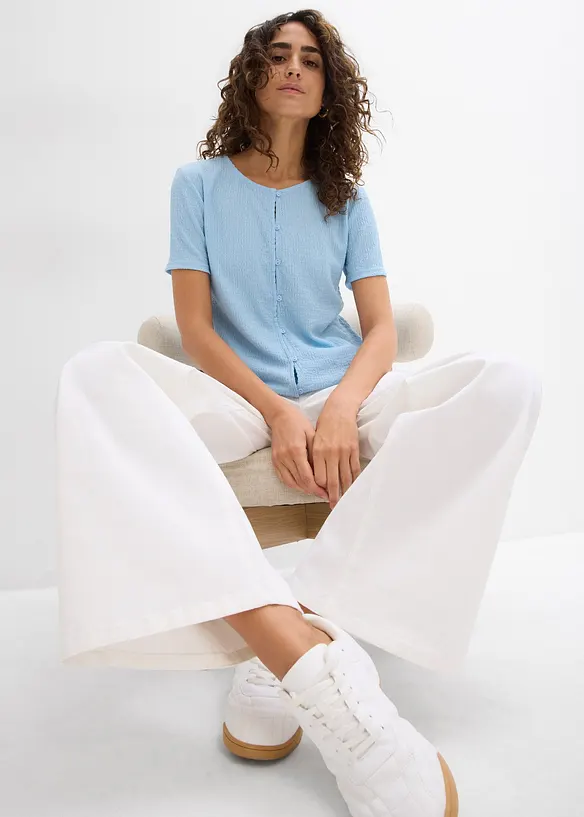 Topp av strukturmaterial och med knappsl&aring;, bonprix