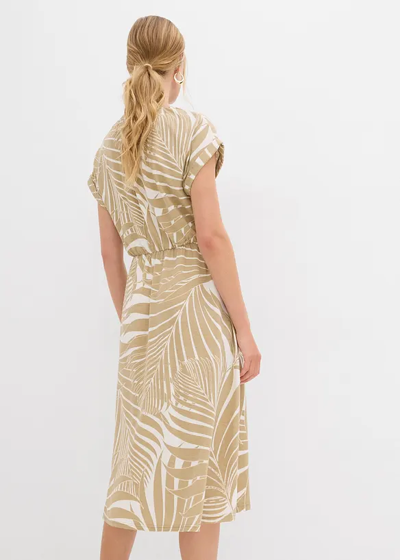 Jerseykl&auml;nning i b&ouml;ljande materialmix, bonprix