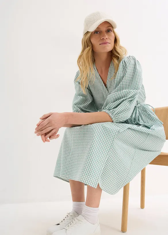 Omlottkl&auml;nning i material med struktur, bonprix