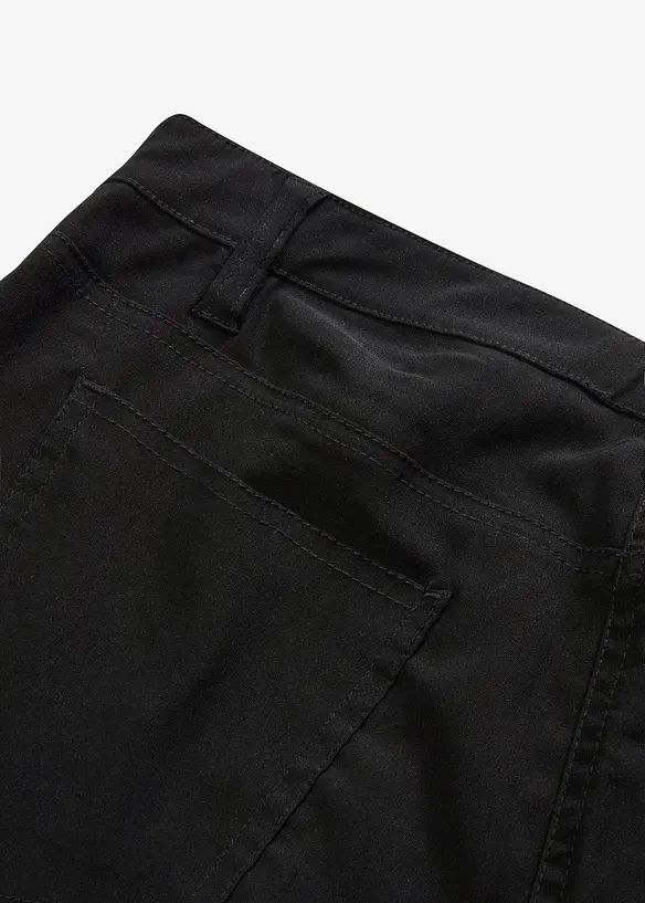 Stretchbyxa i bootcutmodell, bonprix