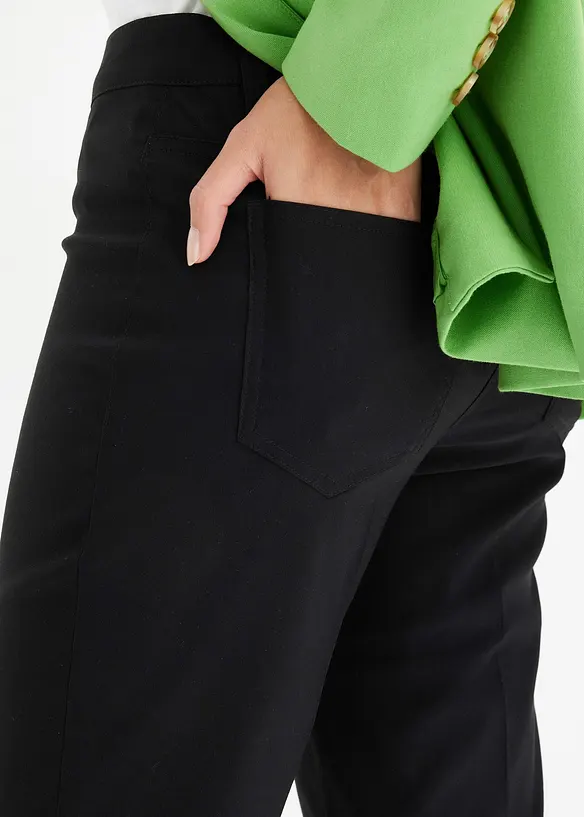 Stretchbyxa i bootcutmodell, bonprix