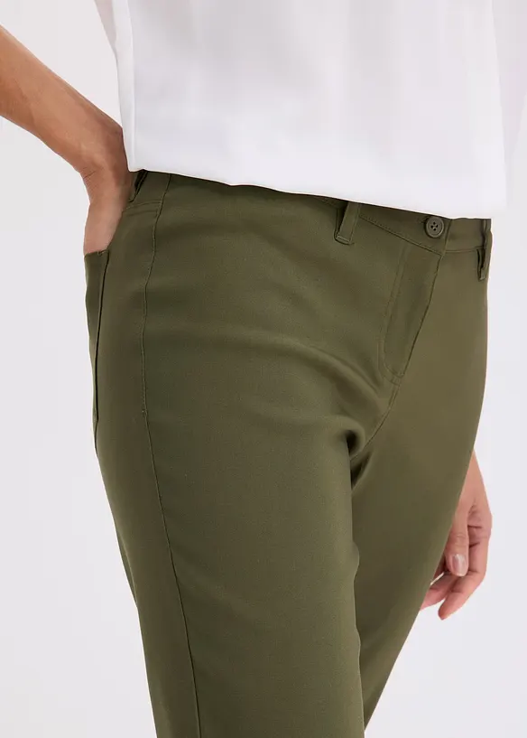 Stretchbyxa i bootcutmodell, bonprix