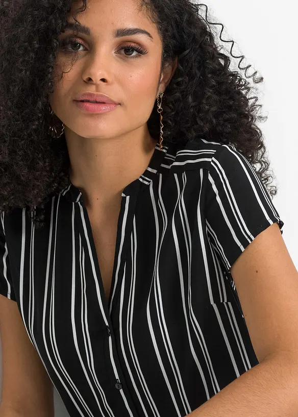 Kort&auml;rmad blus av ren viskos, bonprix