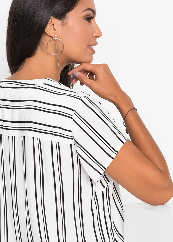 Kort&auml;rmad blus av ren viskos, bonprix