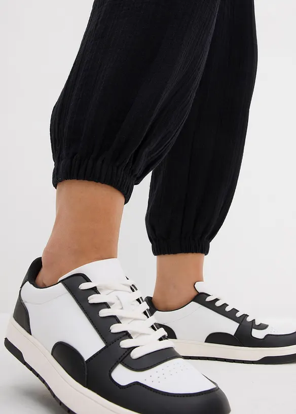 Muslinbyxa med smock i midjan, bonprix