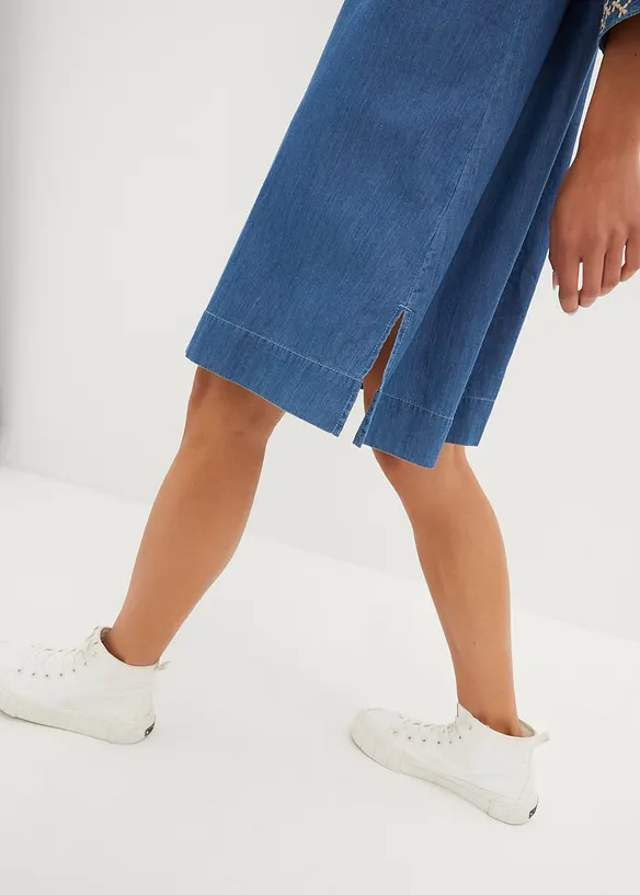 Jeanskl&auml;nning med broderi, bonprix