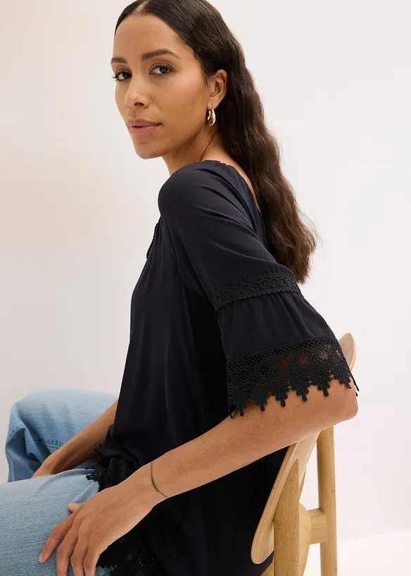 Tunika med spets i mjuk viskos, bonprix