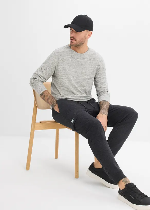 Joggingbyxa med cargofickor, bonprix