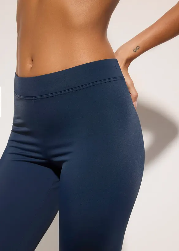 Badcapribyxa med res&aring;rmidja, bonprix