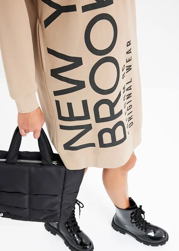 Trik&aring;kl&auml;nning i oversizemodell av mjuk bomullsmix, bonprix