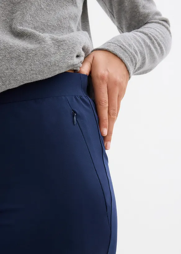 M&aring;ngsidiga sportleggings med fickor med dragkedja, bonprix