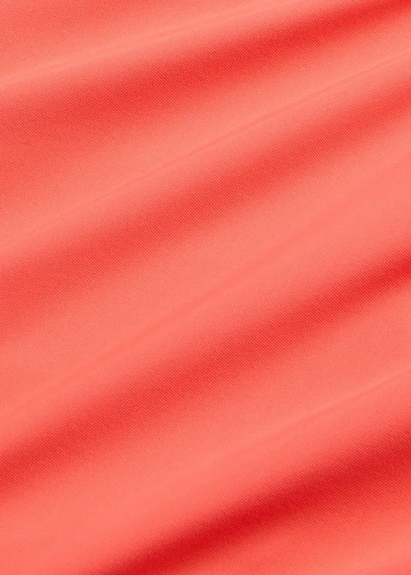 Bikinibyxa med l&auml;tt formande effekt och h&ouml;g midja, bonprix