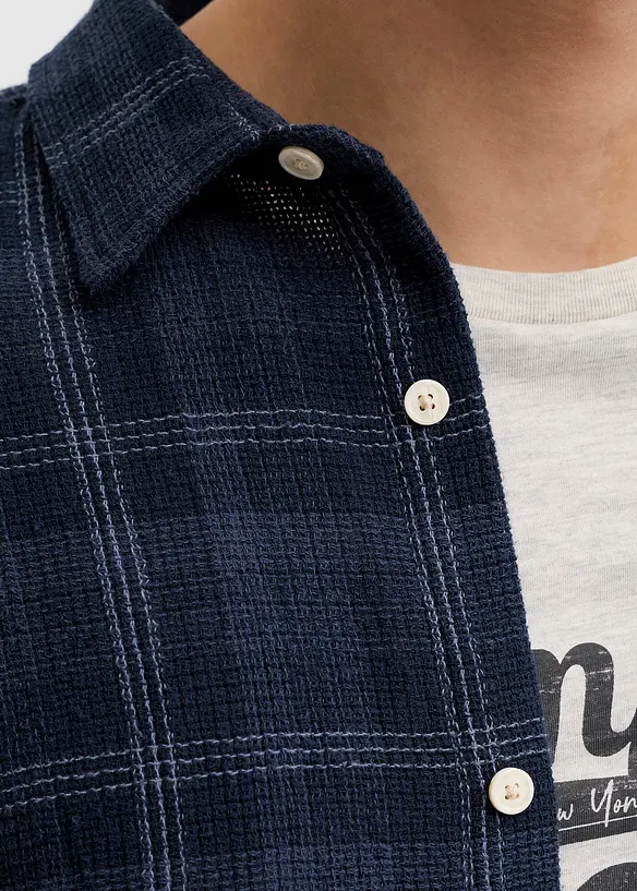 L&aring;ng&auml;rmad skjorta fr&aring;n JJ REBEL, JJ REBEL