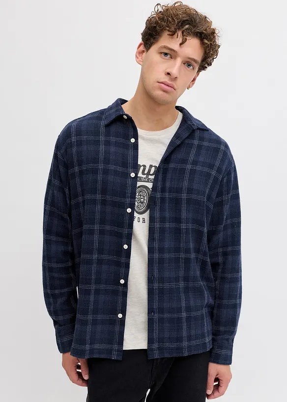 L&aring;ng&auml;rmad skjorta fr&aring;n JJ REBEL, JJ REBEL