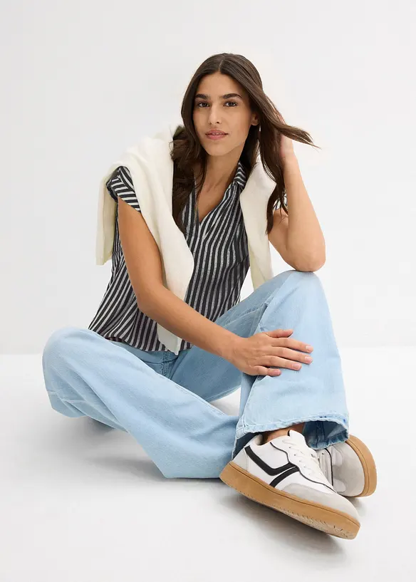 Kort&auml;rmad blus i f&ouml;ljsam viskos, bonprix