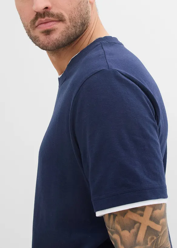 T-shirt av slubbgarn med 2-i-1-look, bonprix