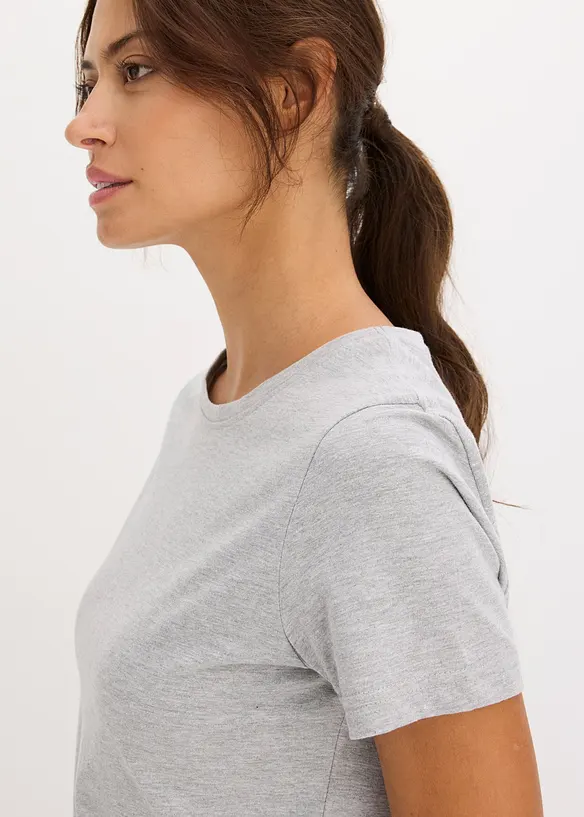 Pyjamas med figurn&auml;ra &ouml;verdel, kort&auml;rmad, bonprix