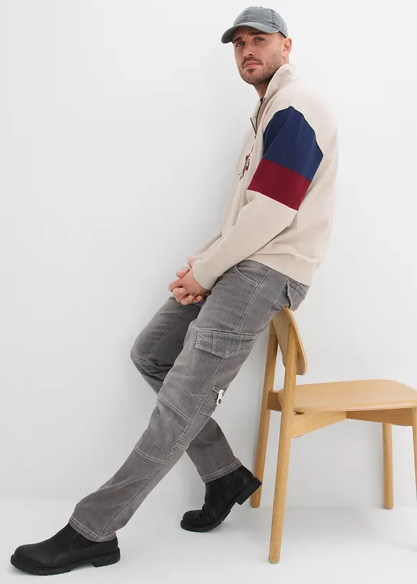 Tunna cargojeans i Regular Fit med res&aring;rlinning, Straight, bonprix