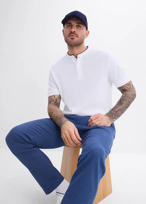 Pik&eacute;tr&ouml;ja med st&aring;krage, av ekologisk bomull, bonprix