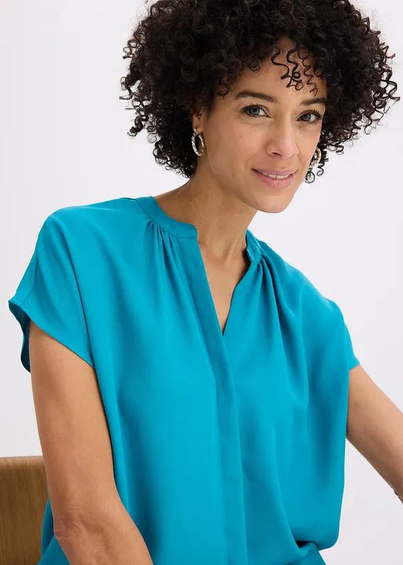 Kort&auml;rmad blus med dold knappsl&aring;, bonprix