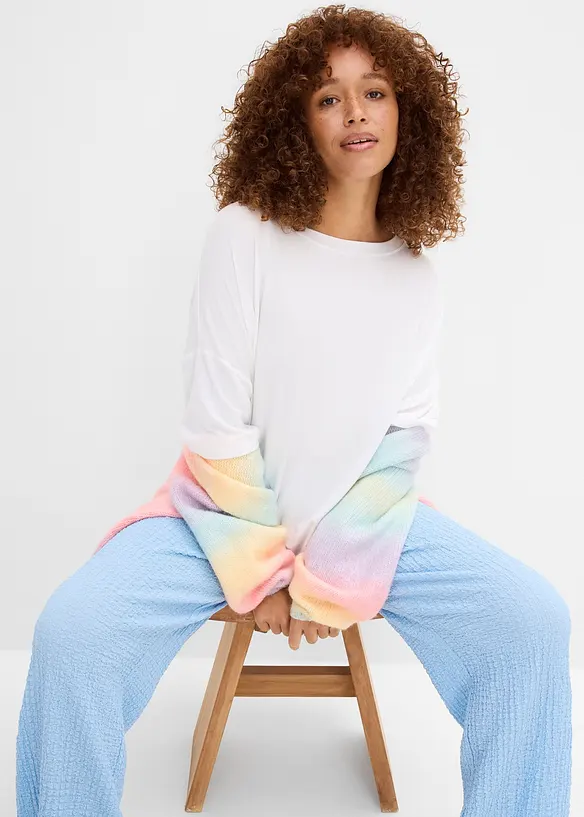 Oversizetopp i f&ouml;ljsam viskos, bonprix