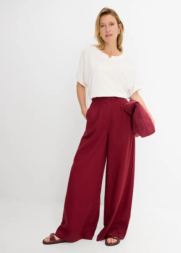 Byxa med gubbveck, av lyocell med mjukt fall, bonprix