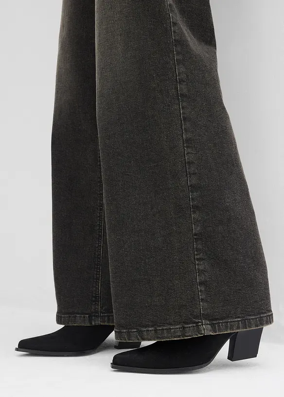 Straight jeans, Loose modell med High Waist, bonprix