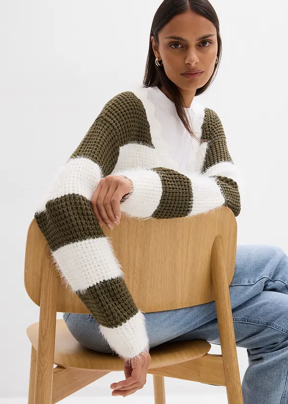 Grovstickad cardigan i vid modell, bonprix